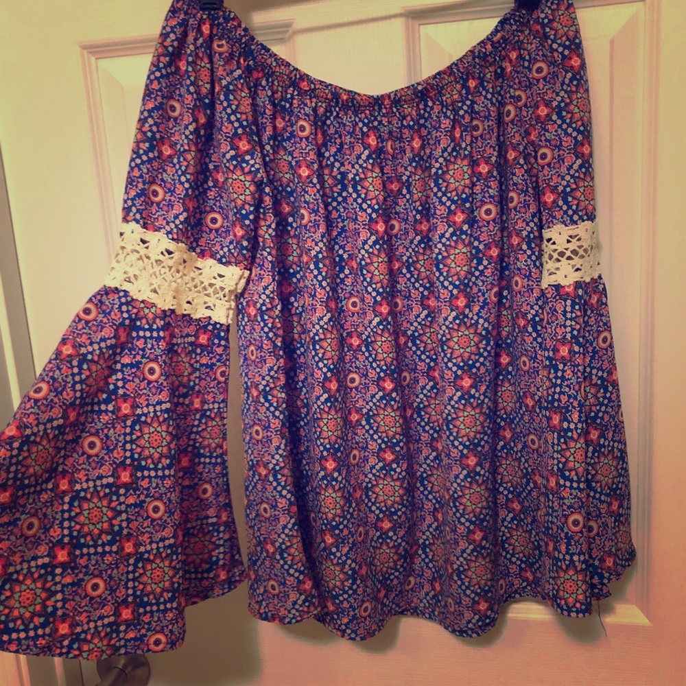 Of-the-shoulder Boho top!