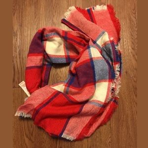 NWT MERONA RED BLUE & CREAM PLAID BLANKET SCARF