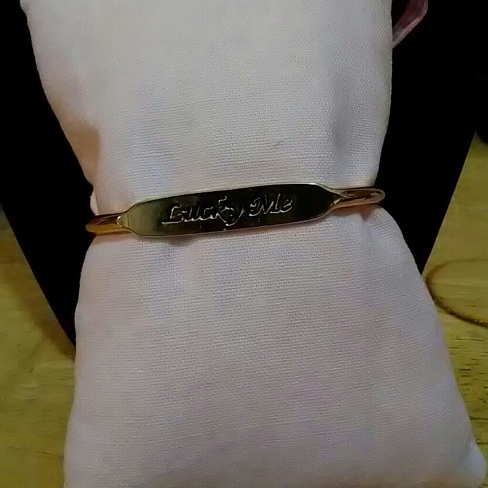 I Am Fabulous Bracelet  -Lucky Me