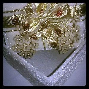 Delicate pink and rhinestone flower earrings