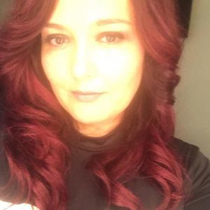 Meet your Posher, Claudia