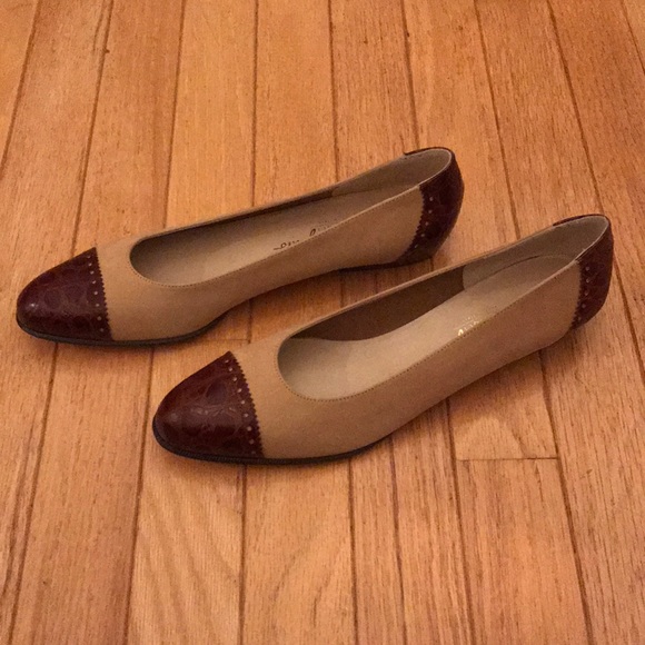 Ferragamo Flats - Picture 3 of 8