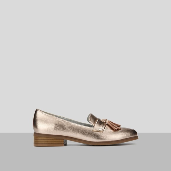 SOLD *** Kenneth Cole Metallic Loafer Rose Gold - Picture 2 of 4