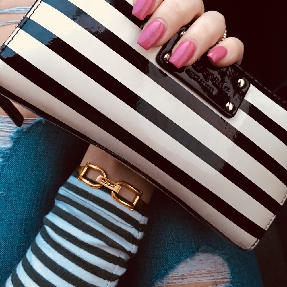 GUCCI Gold Bangle Watch 1500l