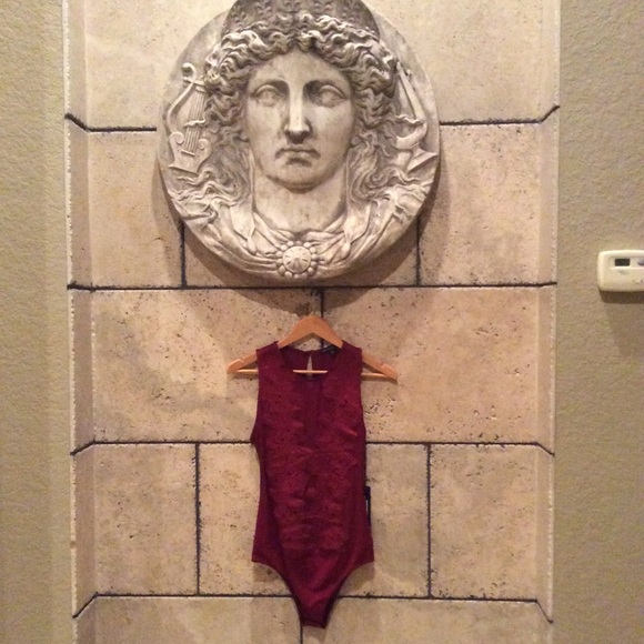 Sexy 💋Leotard sinful red with a floral stitching. - Picture 5 of 8