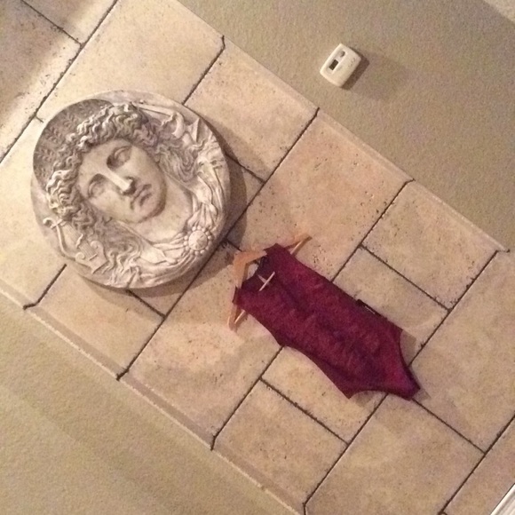 Sexy 💋Leotard sinful red with a floral stitching. - Picture 7 of 8