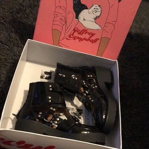 Black platform Boots