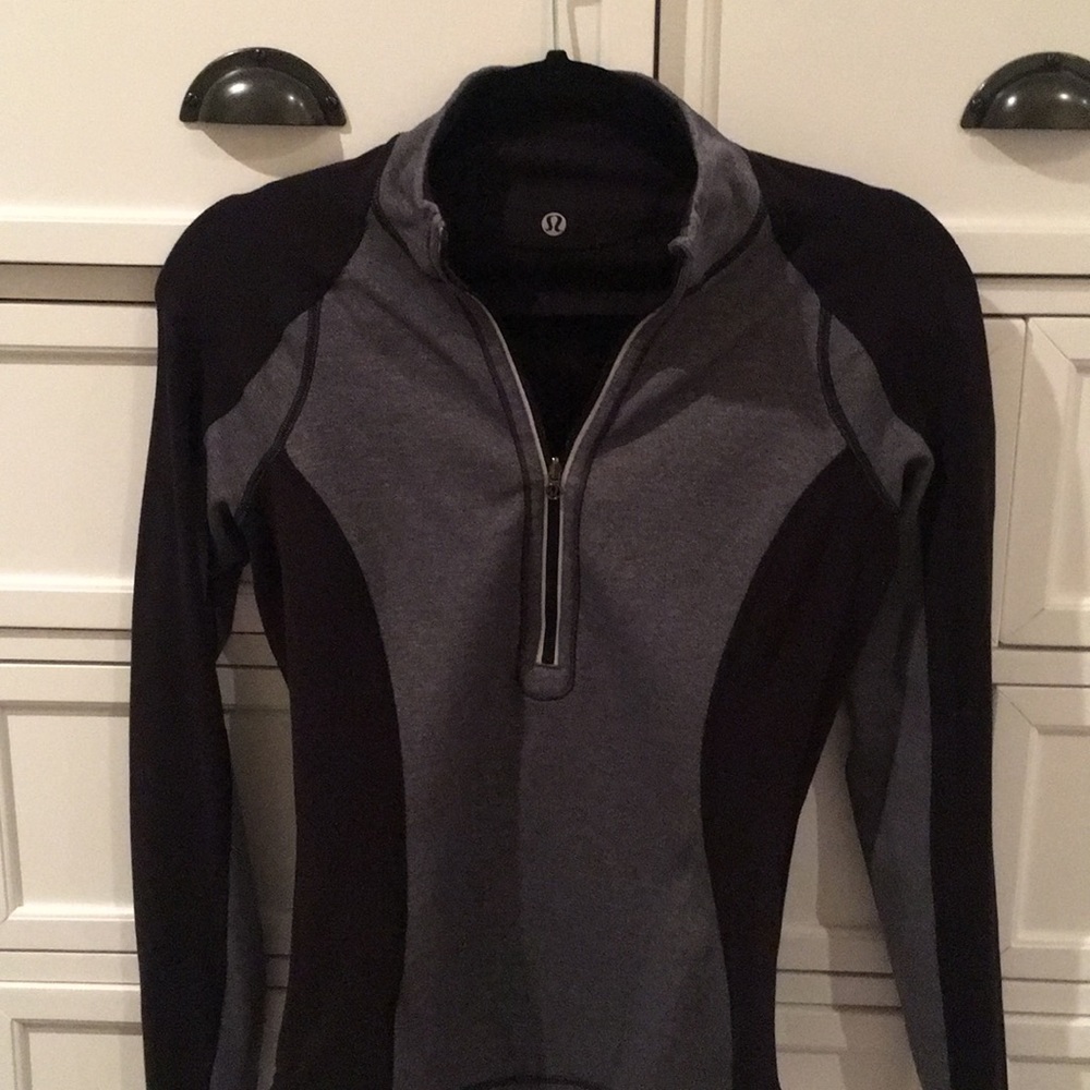 Lululemon reversible 1/2 zip