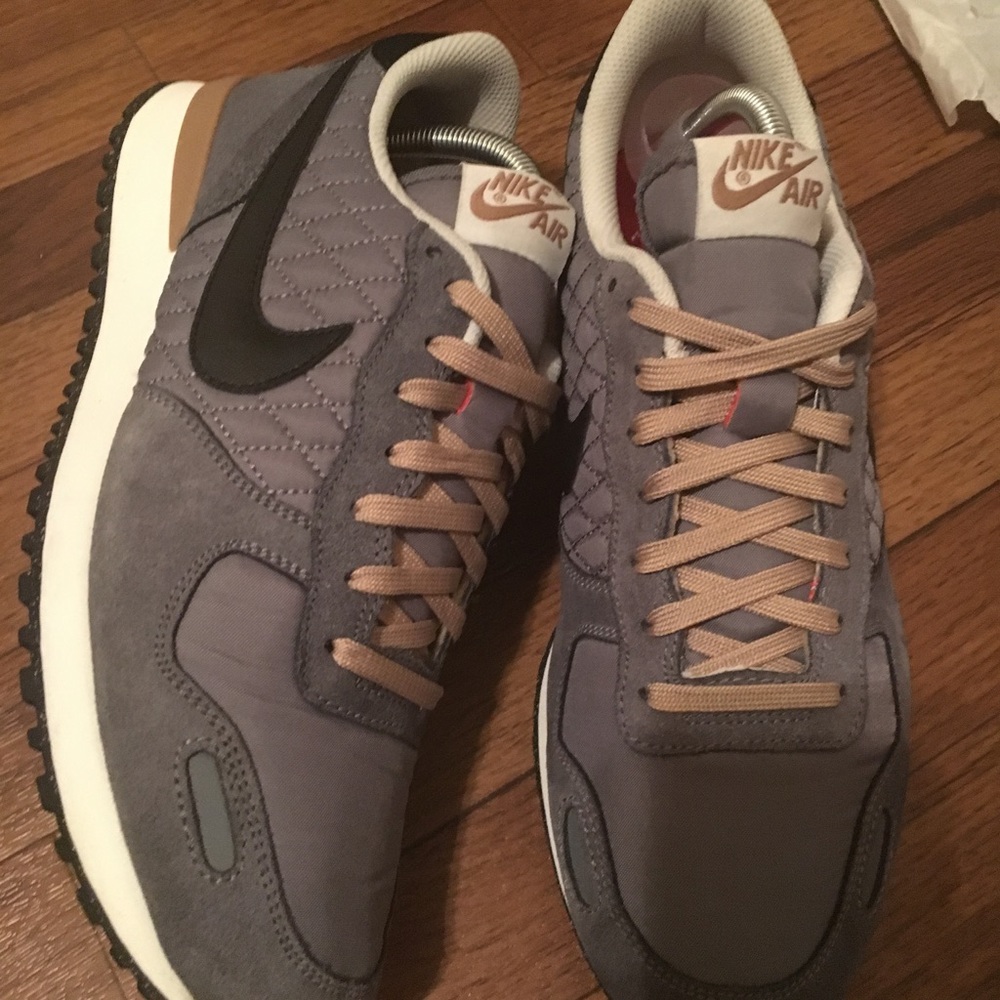 Nike Air Vortex Vintage