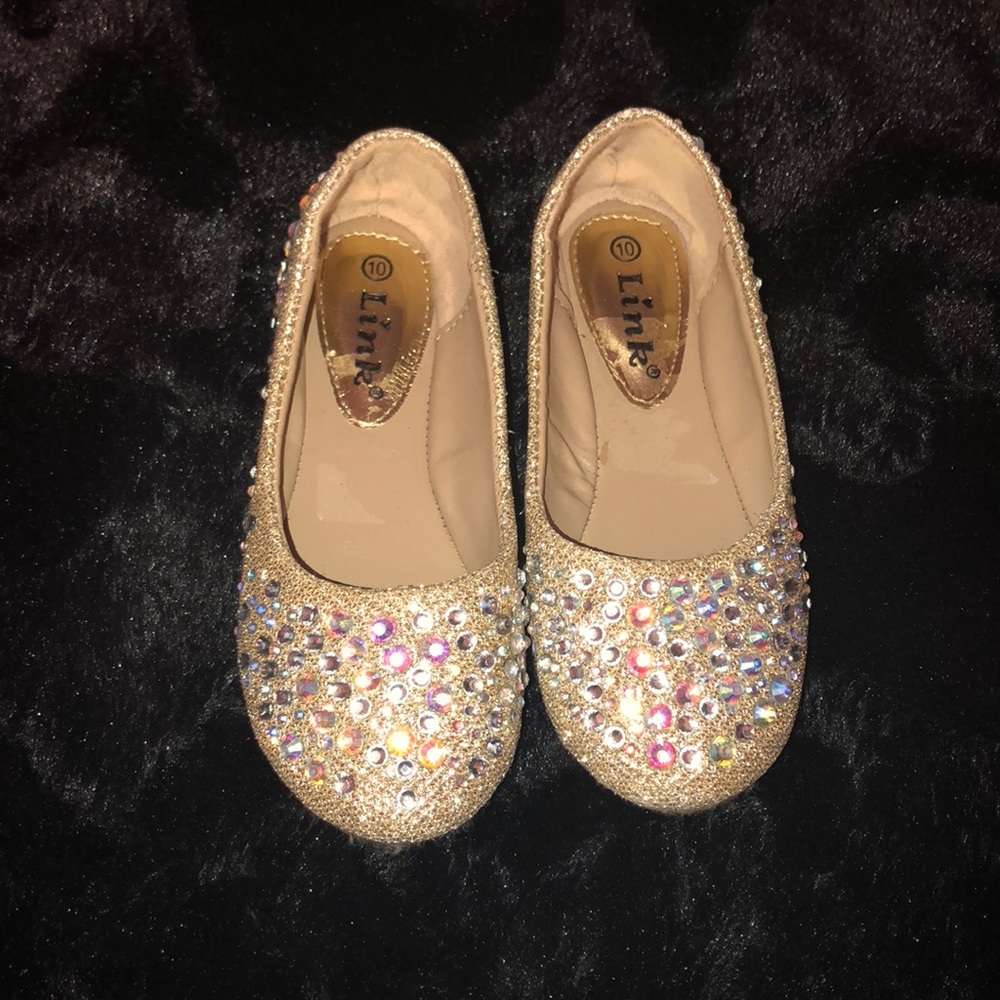 Jeweled ballet flats 🤩
