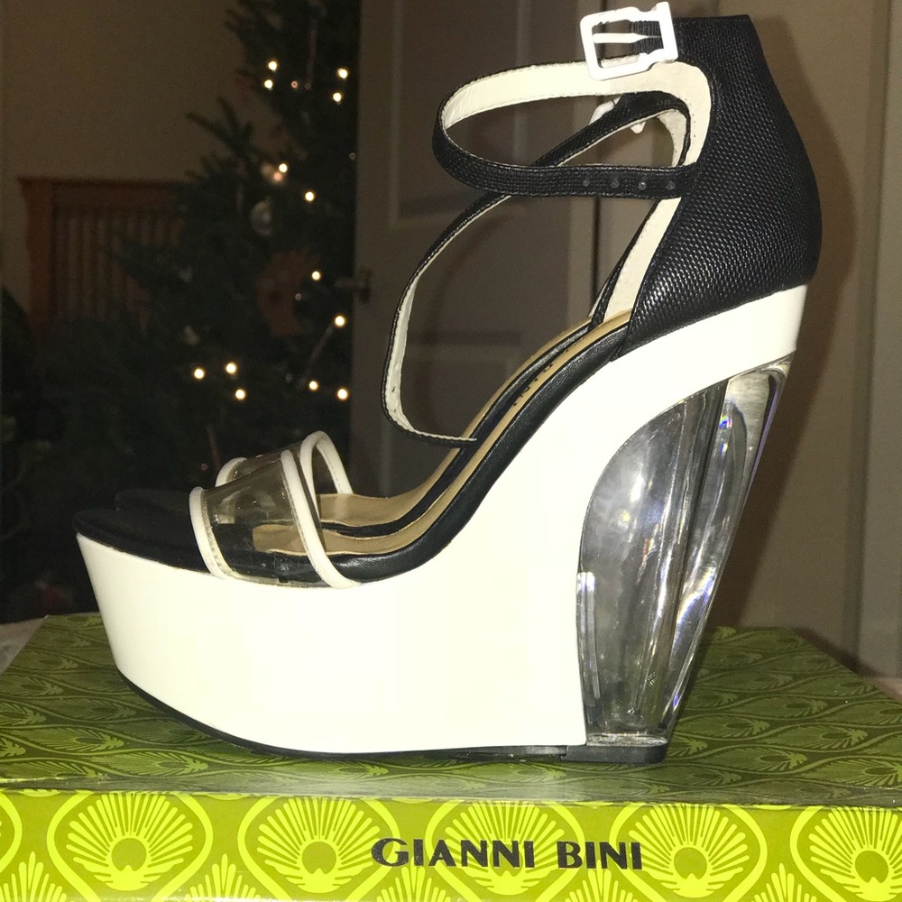 Gianni Bini Wedges