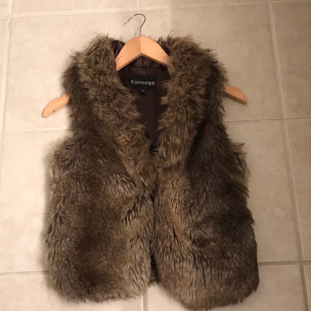 Fax fur vest