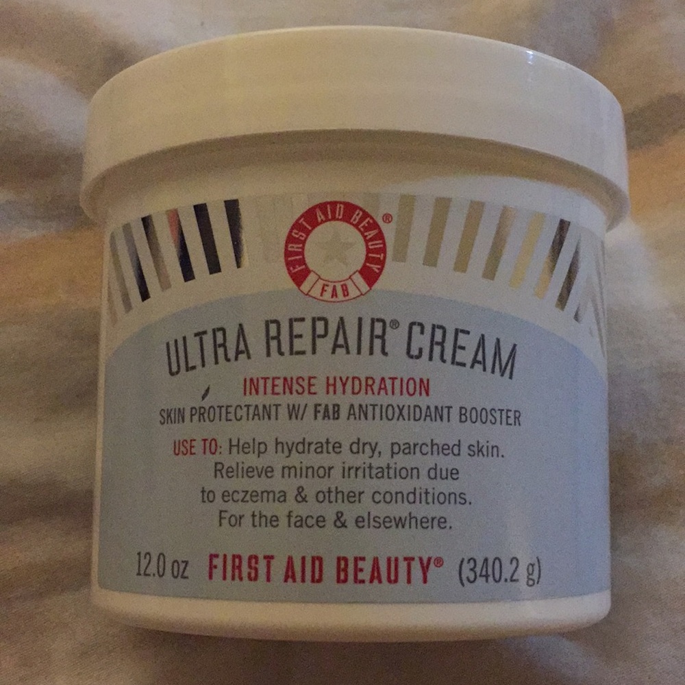 FAB- First Aid Beauty Ultra Repair Cream
