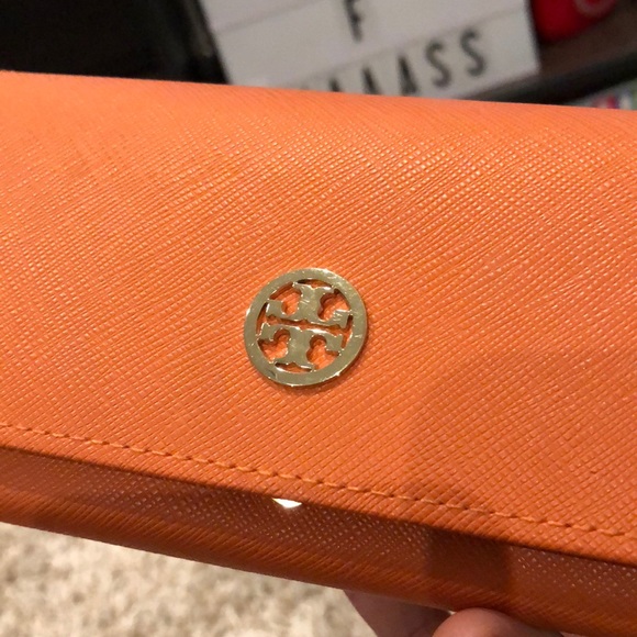 Tory Burch sunglasses - Picture 4 of 4