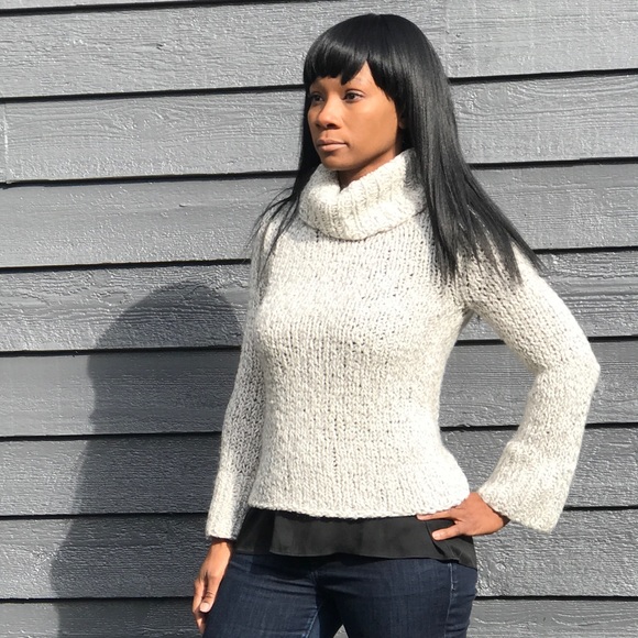 Express Sweater - Picture 4 of 4