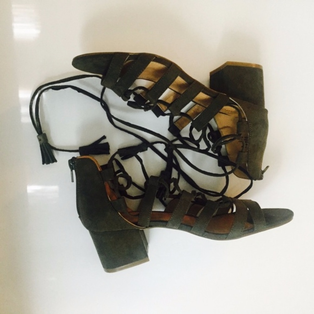 Madden Girl Olive Green Sandals Sz. 7.5 lace up
