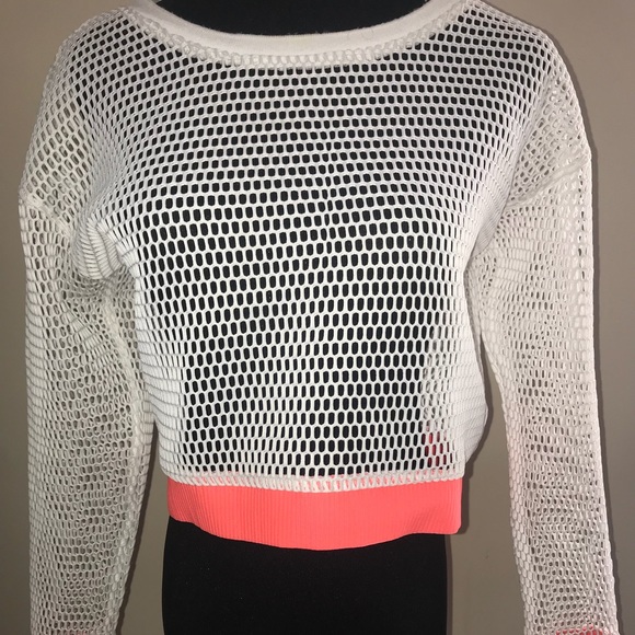 Mesh top and studded Rabbit ears - Picture 2 of 4