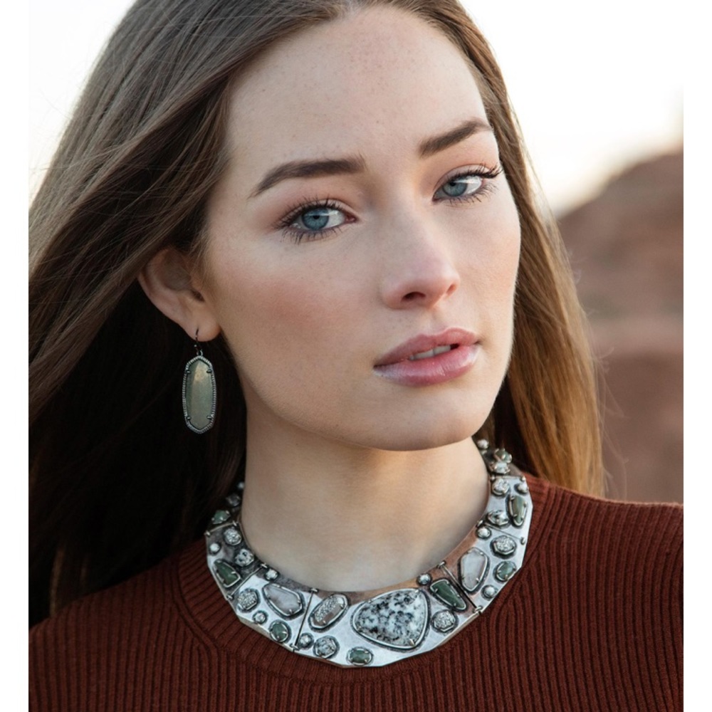 Kendra Scott Mira Necklace