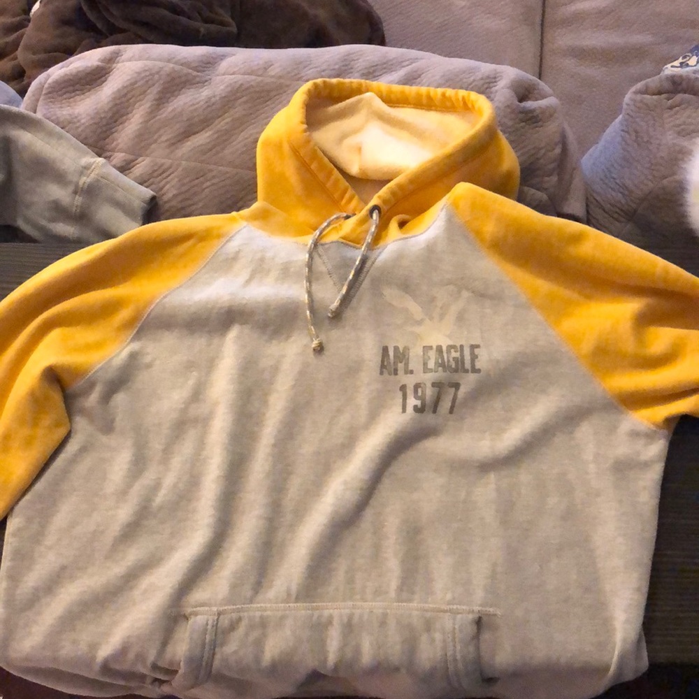 American eagle sweatshirt.