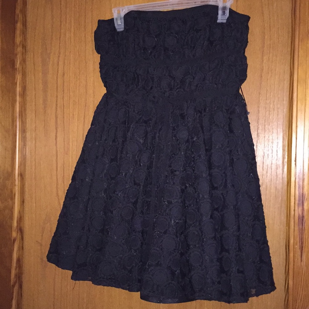 Black Lace Sleeveless Dress