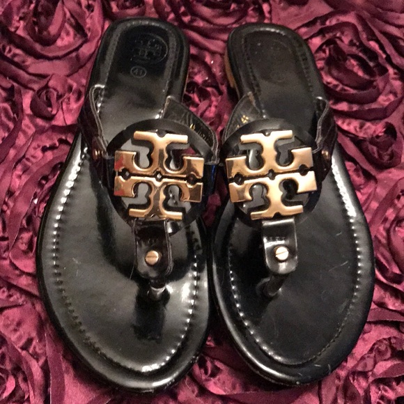 Tory Burch Shoes - AUTH TORY BURCH BLACK SANDALS W/GOLD LOGO