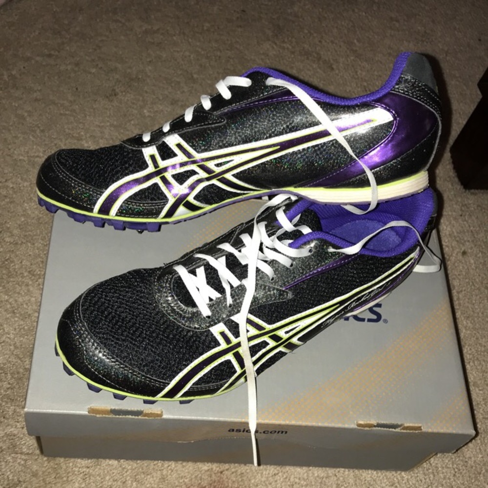 BRAND NEW TRACK SPIKES