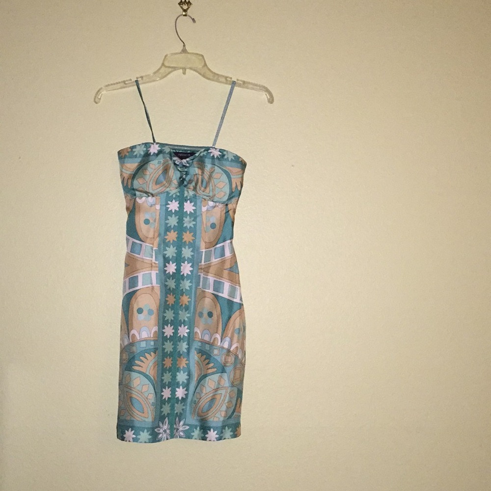 Strapless dress
