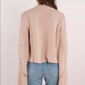 Tobi Sweaters - Gorgeous sweater Tobi Sweaters - Gorgeous sweater