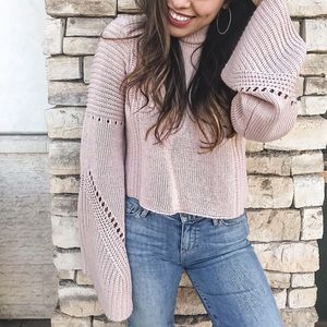 Tobi Sweaters - Gorgeous sweater Tobi Sweaters - Gorgeous sweater