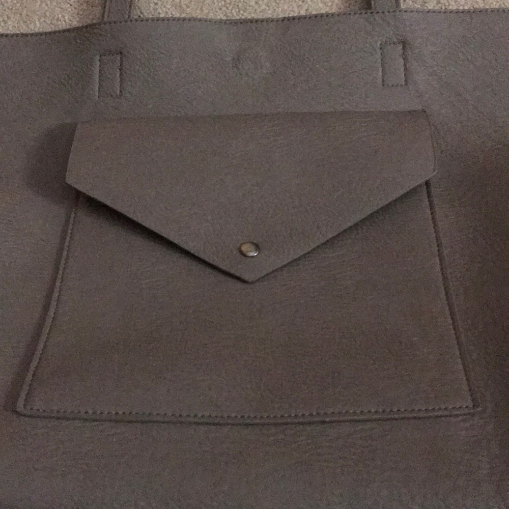 gray bag - Picture 4 of 4