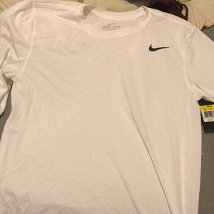 Nike dri fit long sleeve t shirt new with tags