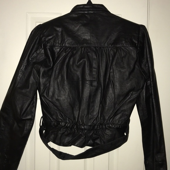 Women’s leather jacket - Picture 2 of 2