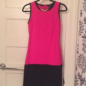 Stretch color block shift dress