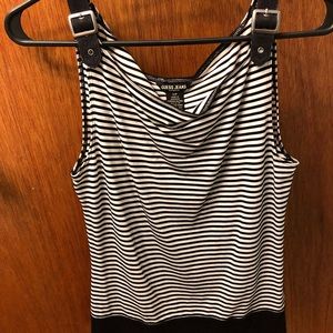 Guess top