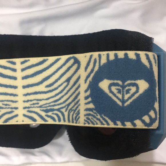 Roxy blue reflective mirror snowboard goggles NWT - Picture 4 of 4