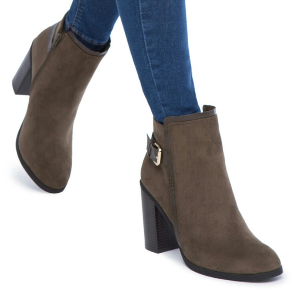 Shoe Dazzle Octavia Booties