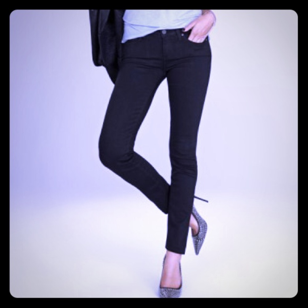 Paige denim women’s skyline skinny jean.