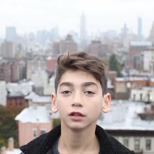 Meet your Posher, Simon