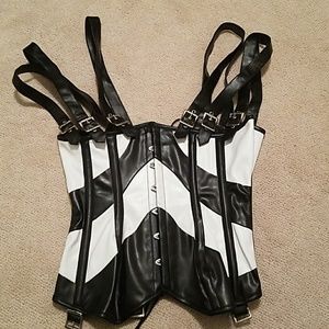 Nwot White and black pleather steel boned corset