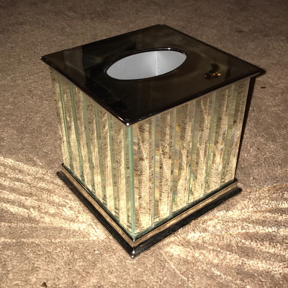 Mirrored Tissue Box Cover
