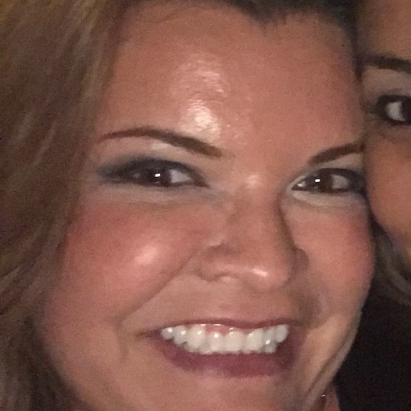 Meet your Posher, Bibiana - Picture 1 of 1