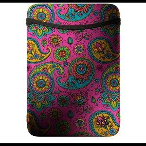 NIP SL8 Multi-Reversible Neoprene Tablet Sleeve