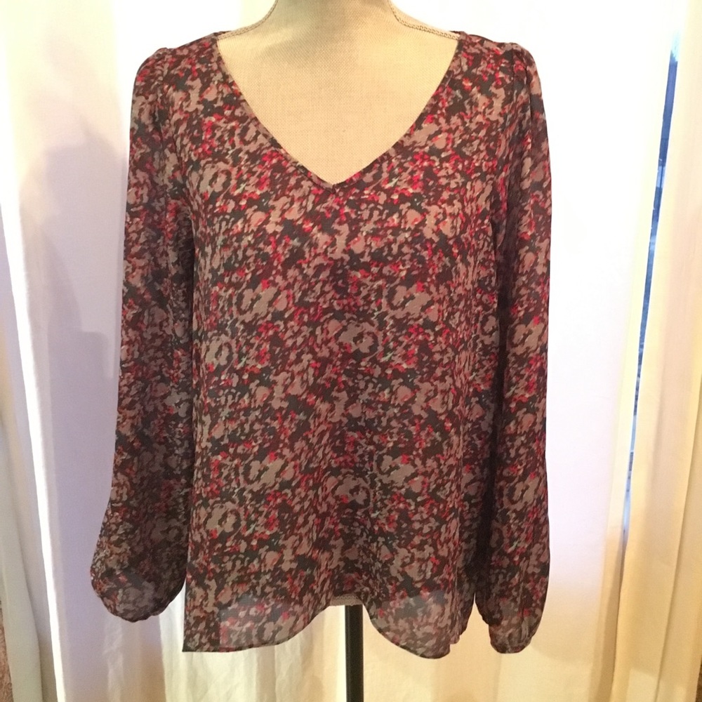 BCBG Back Cut Out, High-Low Hem, Runs Big, EUC