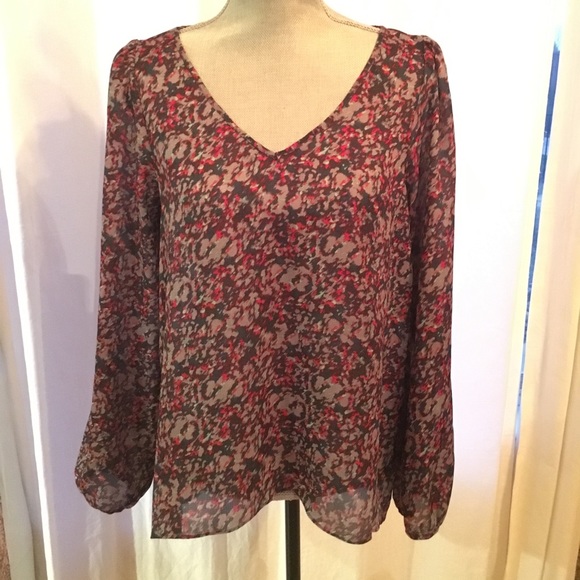BCBG Back Cut Out, High-Low Hem, Runs Big, EUC - Picture 1 of 7