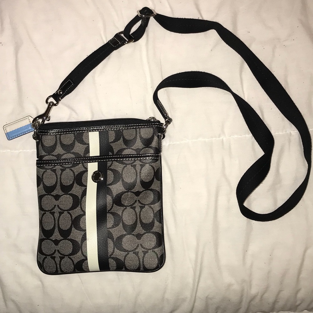 SMALL COACH CROSSBODY PURSE