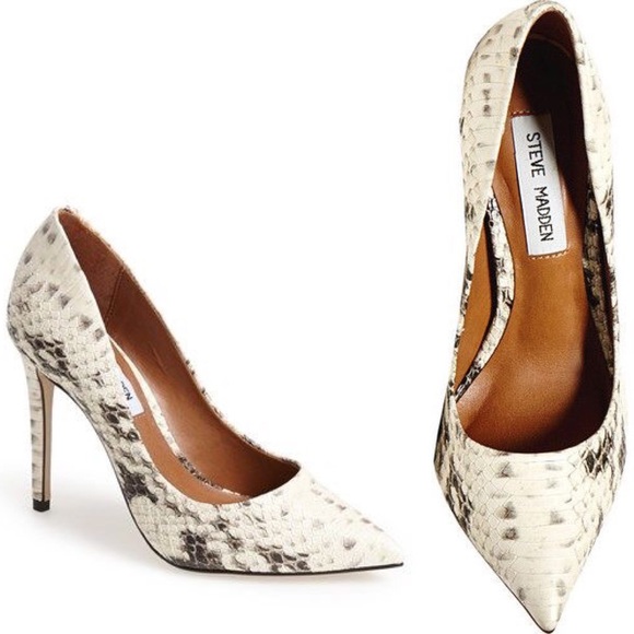 steve madden snake pumps