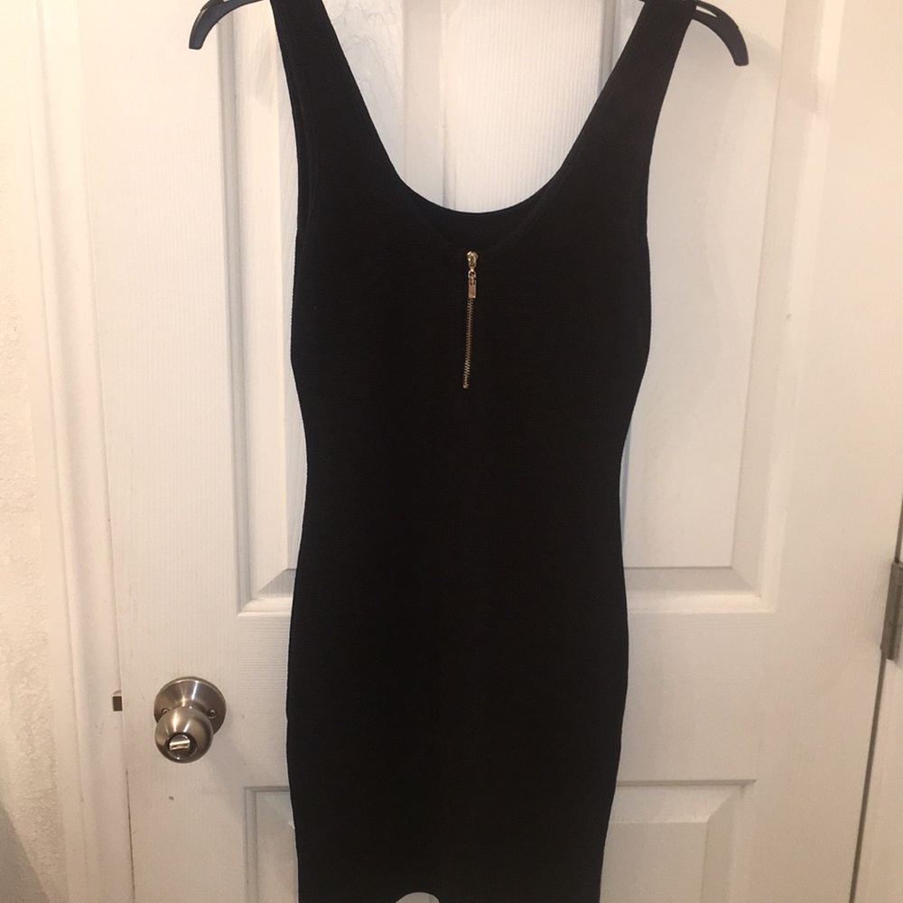BLACK DRESS - Picture 3 of 6
