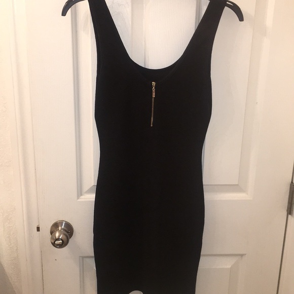 BLACK DRESS - Picture 3 of 6