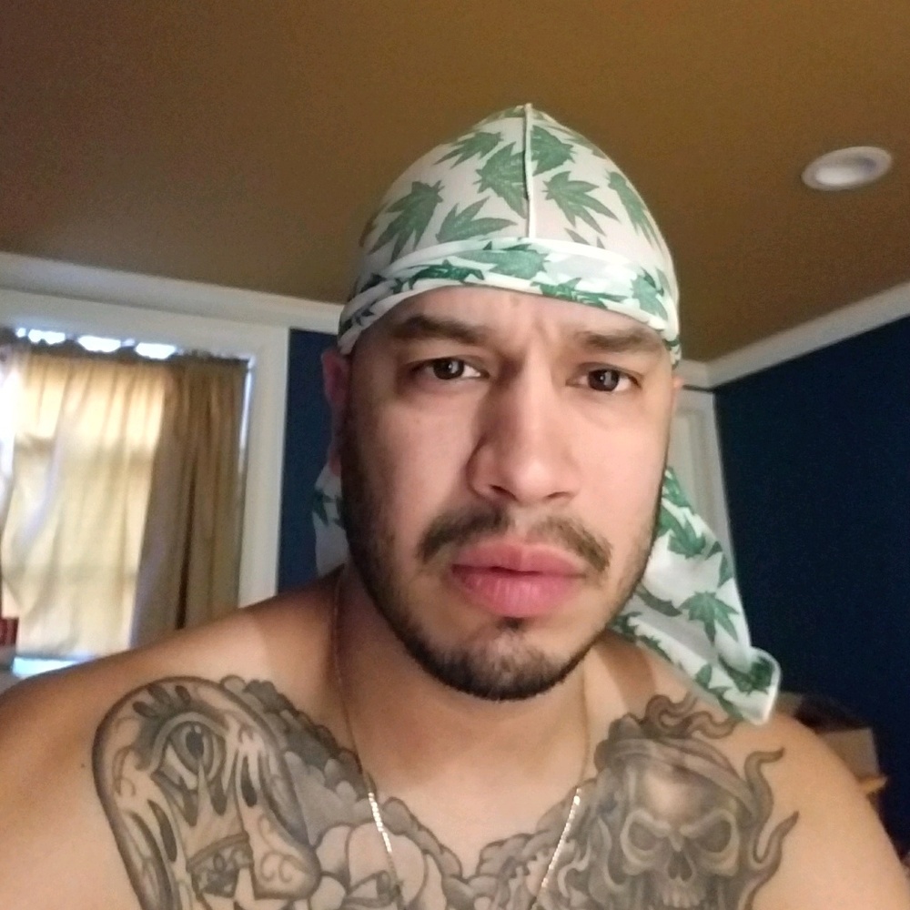 Meet your Posher, Cesar