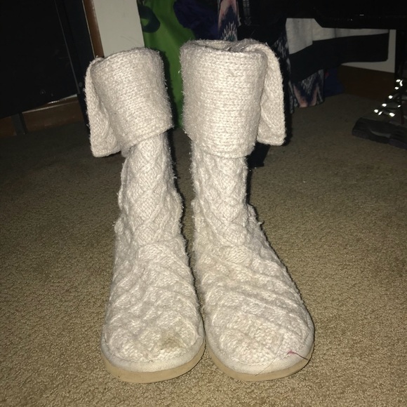 Used Uggs - Picture 3 of 4